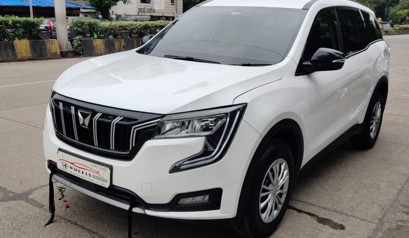 Mahindra XUV700 AX3 full