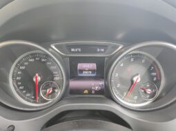 Mercedes GLA 200 Sport full