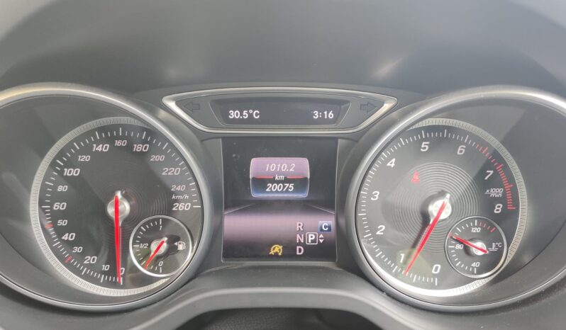 Mercedes GLA 200 Sport full