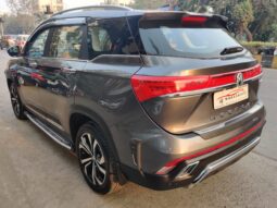 MG HECTOR  SAVVY PRO full