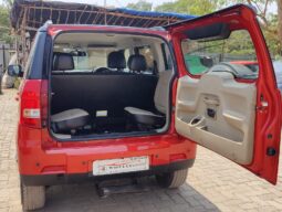 Mahindra TUV300 T10 7 Seater full