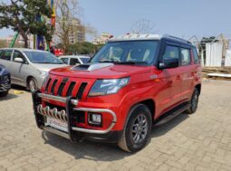 Mahindra TUV300 T10 7 Seater full