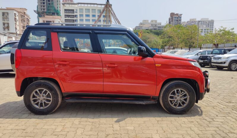 Mahindra TUV300 T10 7 Seater full