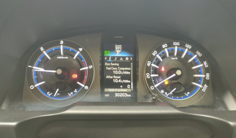 Toyota Innova Crysta 2.7 Z 7STR full
