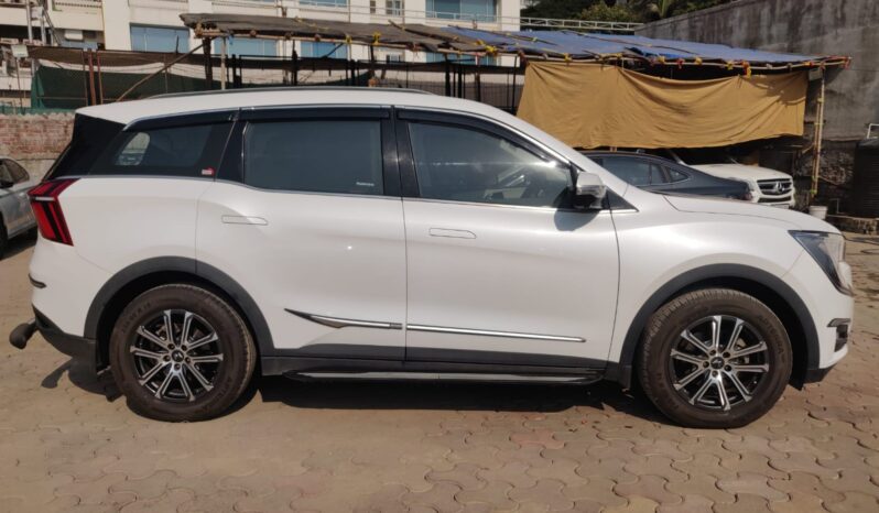 Mahindra XUV700 AX7 LUX PACK 7 STR full