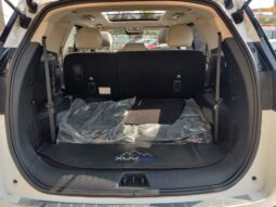 Mahindra XUV700 AX7 LUX PACK 7 STR full