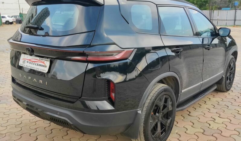 Tata Safari Accomplished Plus Dark full