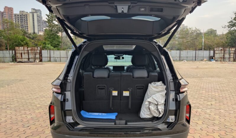 Tata Safari Accomplished Plus Dark full