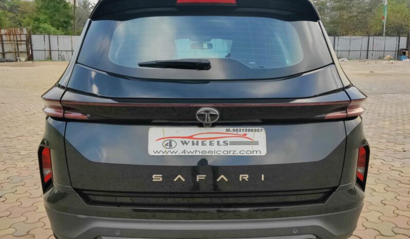 Tata Safari Accomplished Plus Dark full