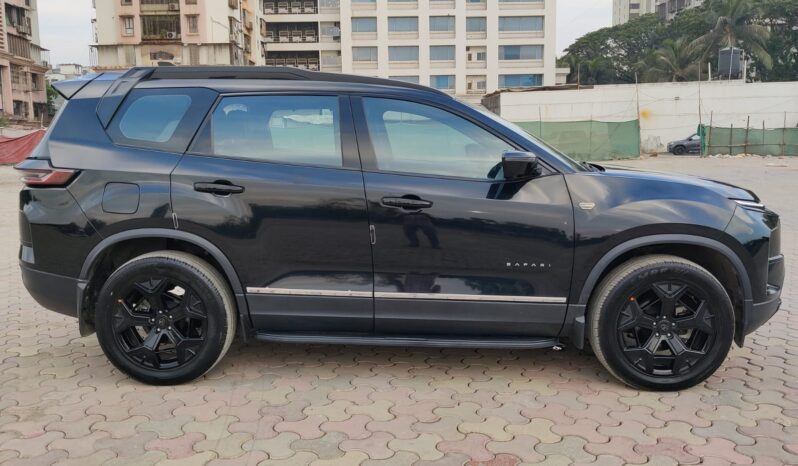 Tata Safari Accomplished Plus Dark full