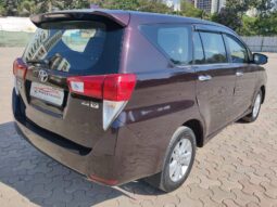 Toyota Innova Crysta 2.4 V 8STR full