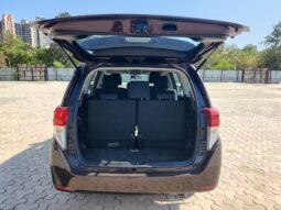 Toyota Innova Crysta 2.4 V 8STR full