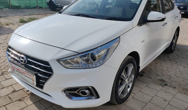 Hyundai Verna 1.6 VTVT SX+ full