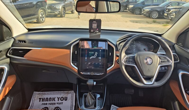 MG Hector Plus CVT Sharp full