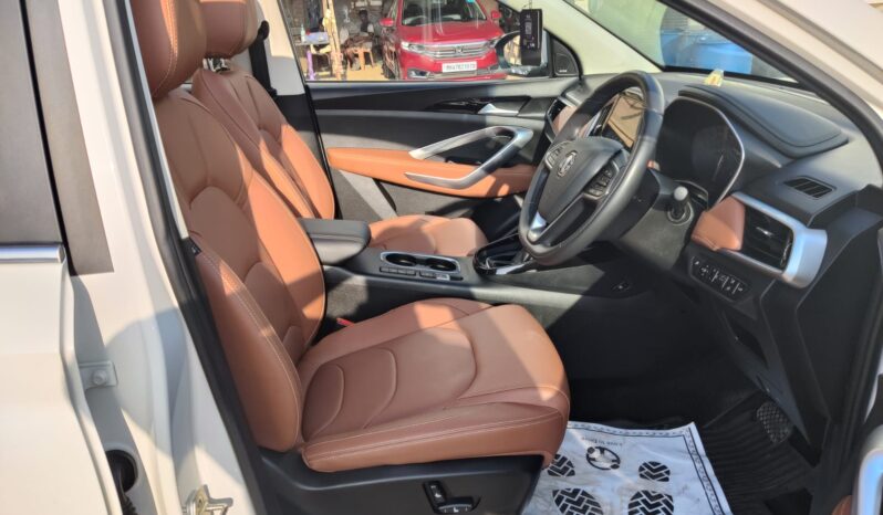 MG Hector Plus CVT Sharp full
