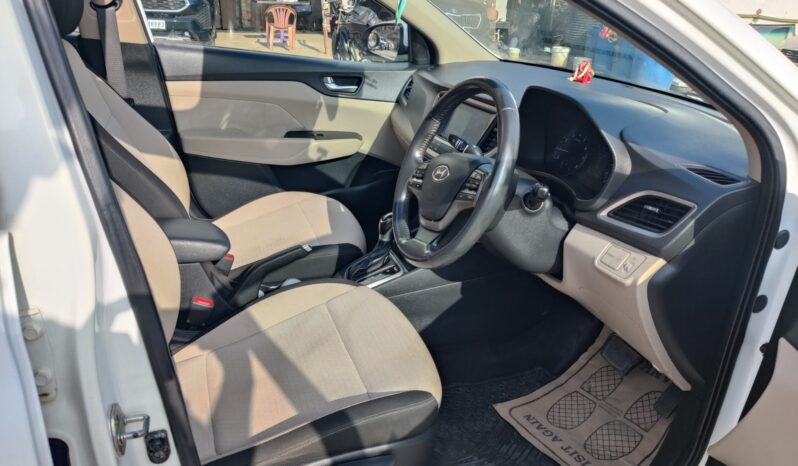 Hyundai Verna 1.6 VTVT SX+ full