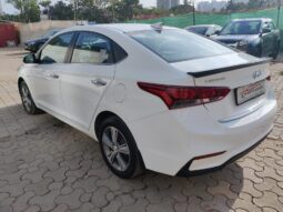 Hyundai Verna 1.6 VTVT SX+ full
