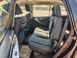 Toyota Innova Crysta 2.4 V 8STR full