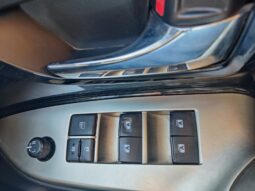 Toyota Innova Crysta 2.4 V 8STR full