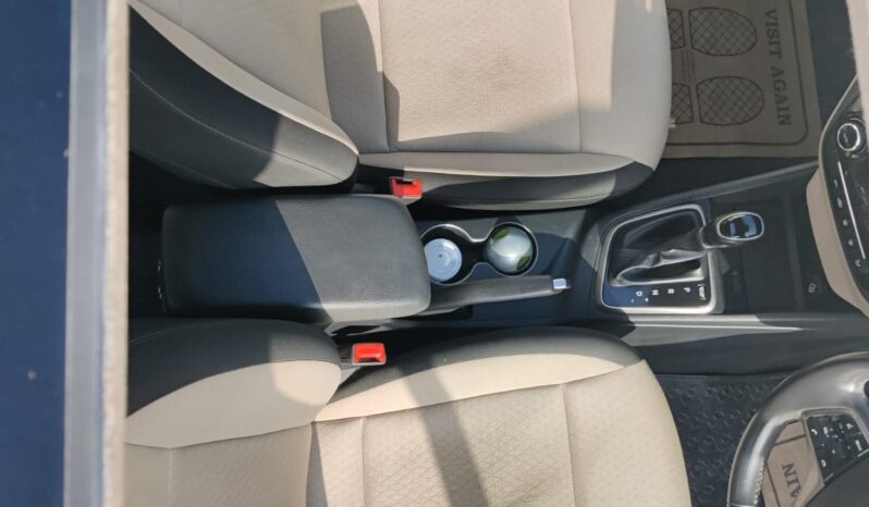 Hyundai Verna 1.6 VTVT SX+ full