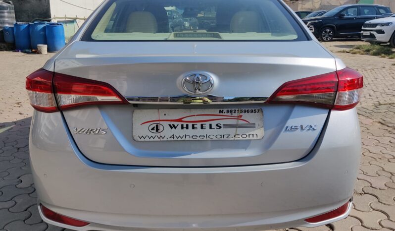 Toyota Yaris 1.5 VX CVT full