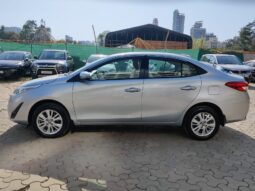 Toyota Yaris 1.5 VX CVT full