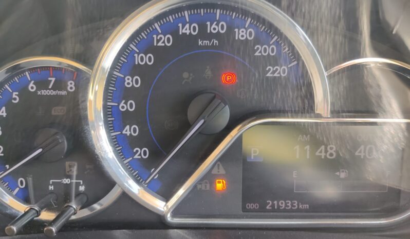 Toyota Yaris 1.5 VX CVT full