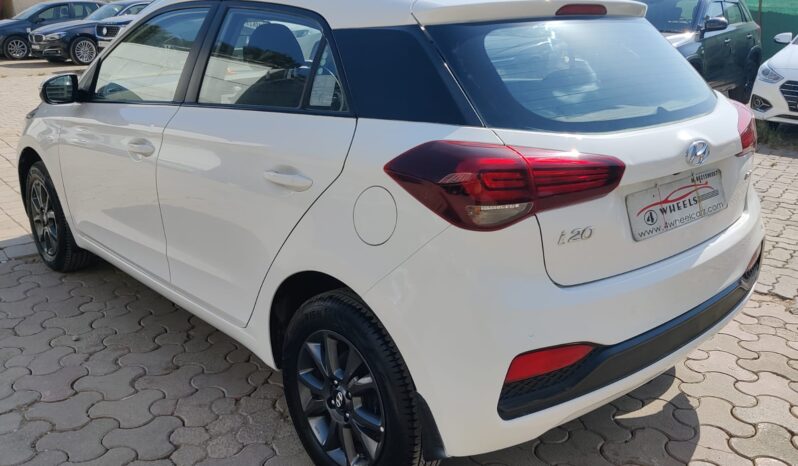 Hyundai i20 Asta CVT full