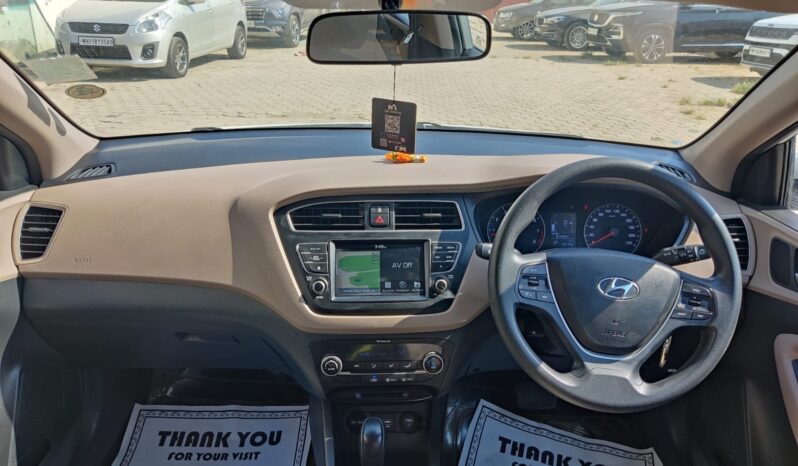 Hyundai i20 Asta CVT full