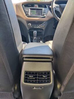 Hyundai i20 Asta CVT full