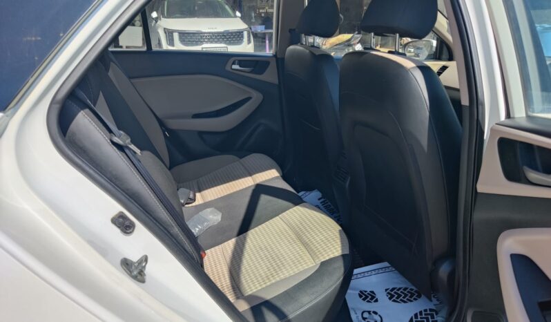 Hyundai i20 Asta CVT full