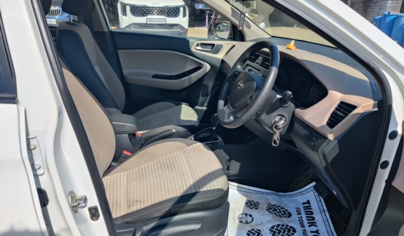Hyundai i20 Asta CVT full