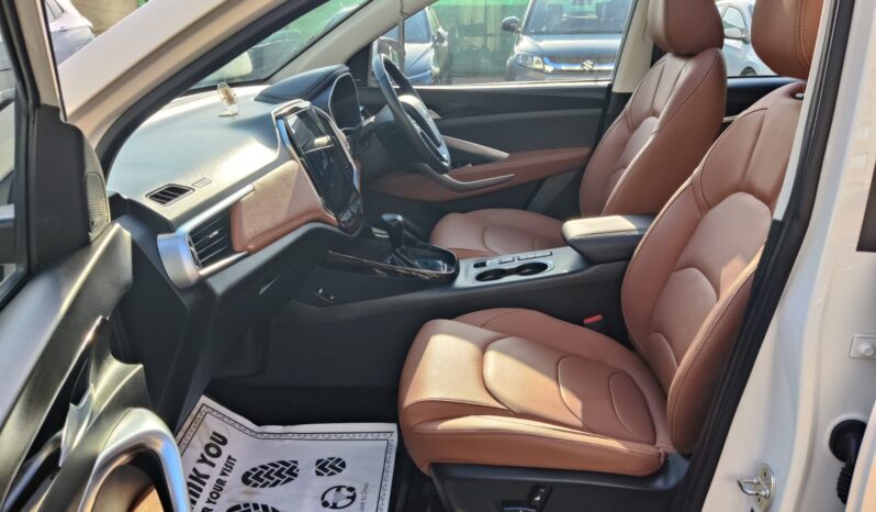 MG Hector Plus CVT Sharp full