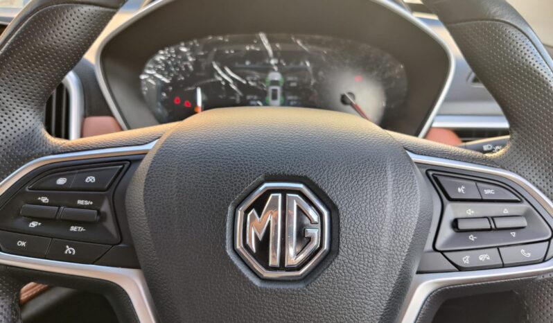MG Hector Plus CVT Sharp full