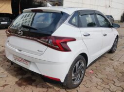 Hyundai i20 Asta(O) 1.2 IVT full