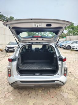 Toyota Urban Cruiser Hyryder V Hybrid full
