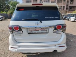 Toyota Fortuner 3.0 L 2WD full