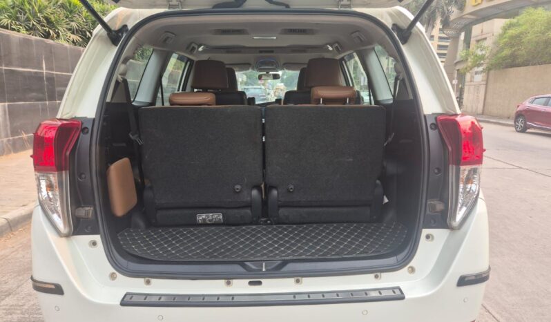 Toyota Innova Crysta 2.4 Z full