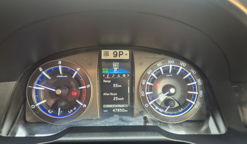 Toyota Innova Crysta 2.4 Z full