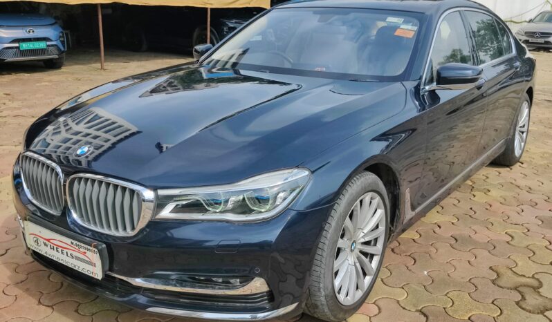 BMW 7 Series 730 LD Signature full