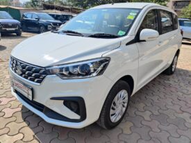 Maruti Ertiga VXI{O}