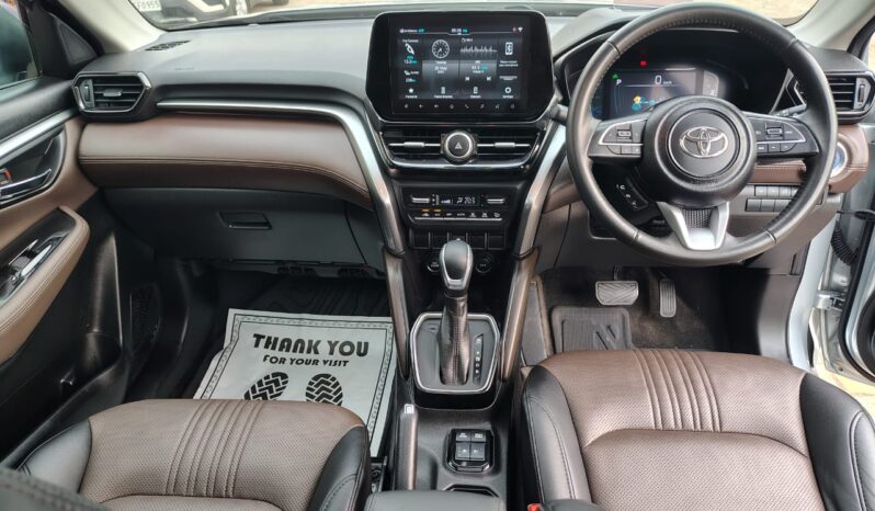 Toyota Urban Cruiser Hyryder V Hybrid full
