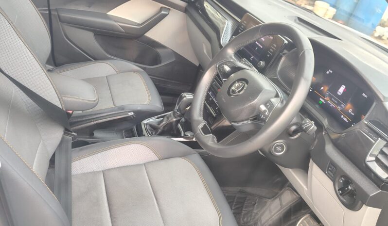 Skoda Kushaq Style 1.0 TSI full