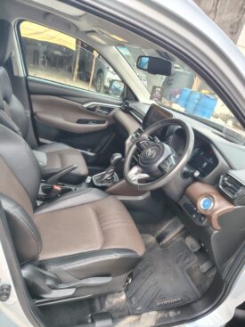 Toyota Urban Cruiser Hyryder V Hybrid