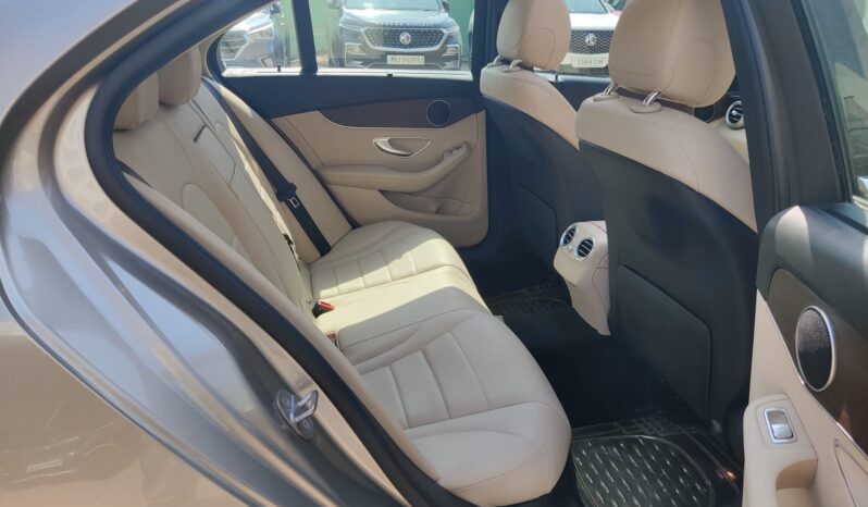 Mercedes C Class C220 D full