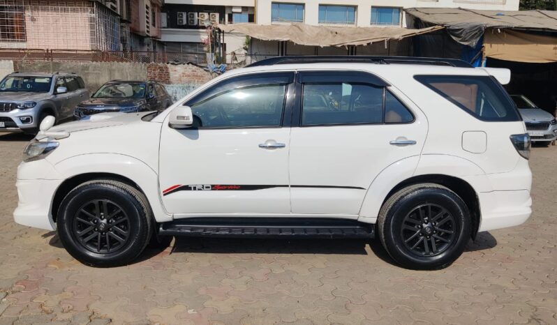 Toyota Fortuner 3.0 L 2WD full