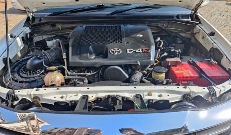 Toyota Fortuner 3.0 L 2WD full