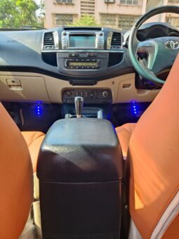 Toyota Fortuner 3.0 L 2WD full