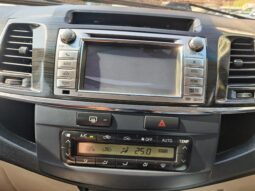 Toyota Fortuner 3.0 L 2WD full