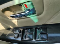 Toyota Fortuner 3.0 L 2WD full